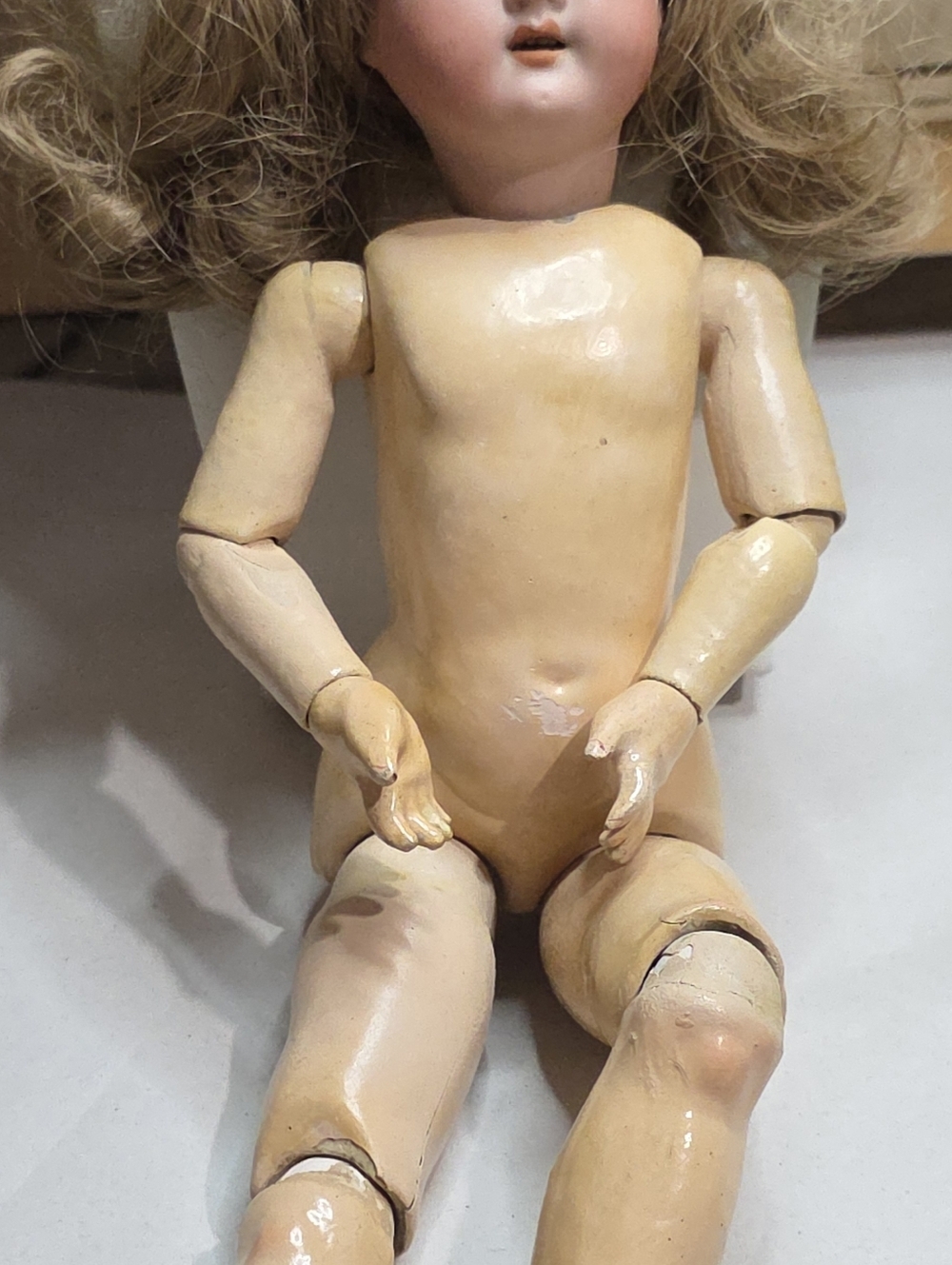 ANTIQUE GERMAN HUEBACK KOPELSDORF VINTAGE BISQUE DOLL COMES W/ ALL CLOTHES SHOW - Picture 6 of 17
